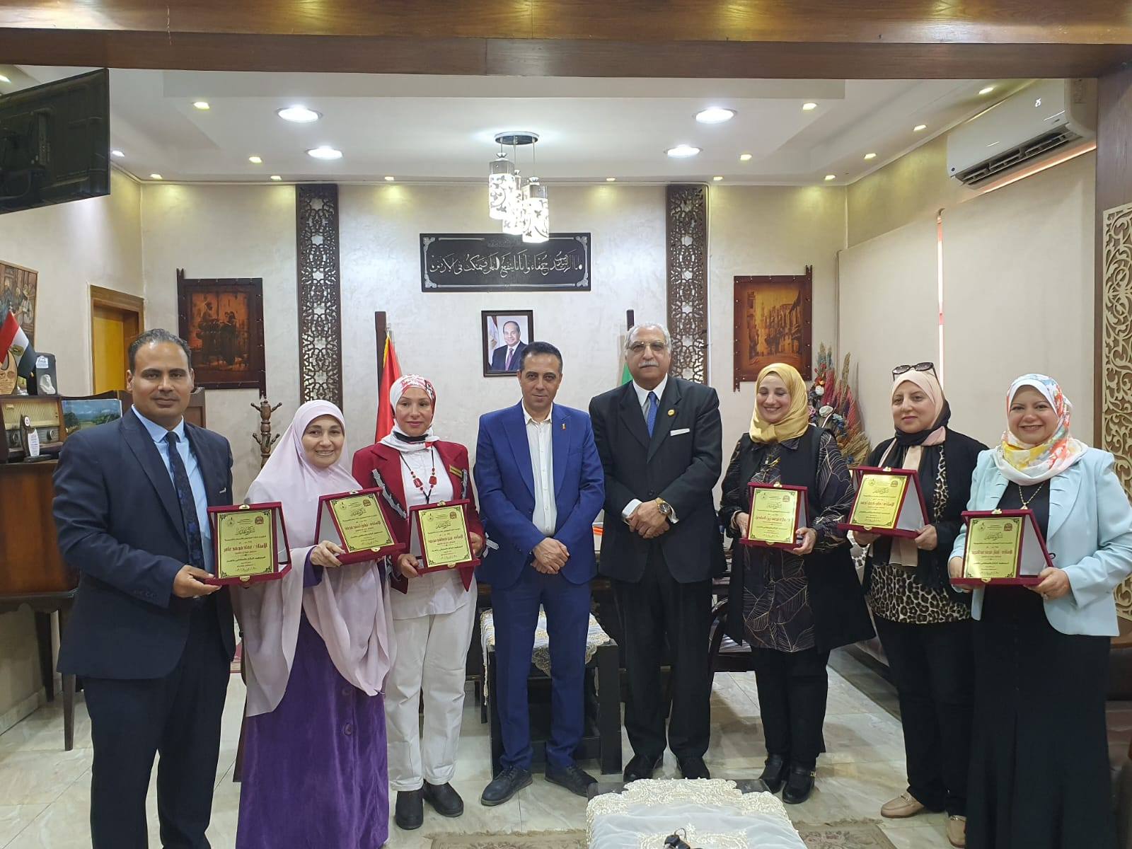 498595039_1204254051491930_915539983098962702_n مدير تعليم القليوبية... يكرم مديري ووكلاء الإدارات والمعلمين المتميزين على مستوى المحافظة